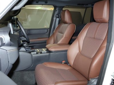صورة 37 لـ 2024 Toyota LAND CRUISER 250