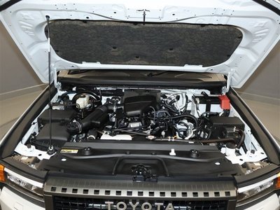 صورة 57 لـ 2024 Toyota LAND CRUISER 250