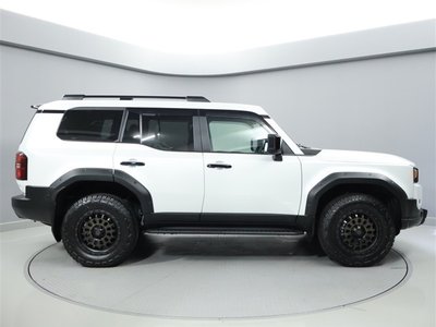 صورة 9 لـ 2024 Toyota LAND CRUISER 250
