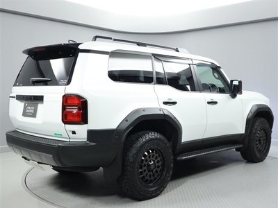 صورة 5 لـ 2024 Toyota LAND CRUISER 250