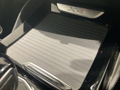 2023 BMW X4 thumbnail 35