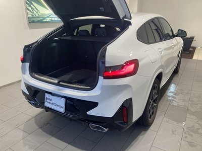 2023 BMW X4 thumbnail 57