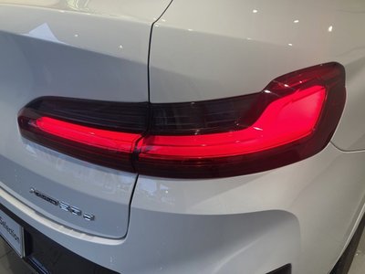 2023 BMW X4 thumbnail 17