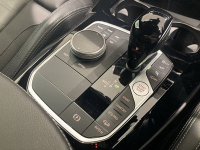 2023 BMW X4 thumbnail 36