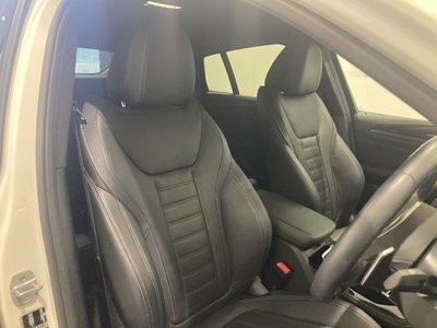 2023 BMW X4 photo 6