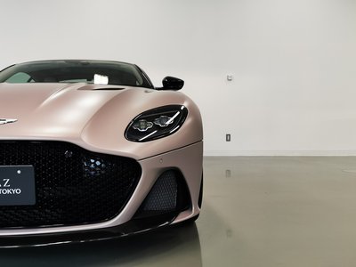 2022 Aston Martin DBS SUPERLEGGERA — миниатюра 70