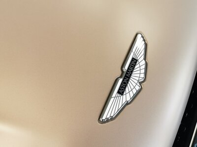 2022 Aston Martin DBS SUPERLEGGERA — миниатюра 51