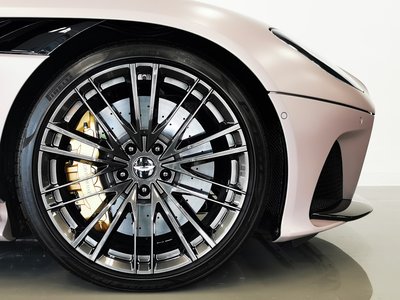 2022 Aston Martin DBS SUPERLEGGERA 照片 11