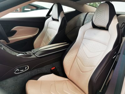 2022 Aston Martin DBS SUPERLEGGERA — миниатюра 36