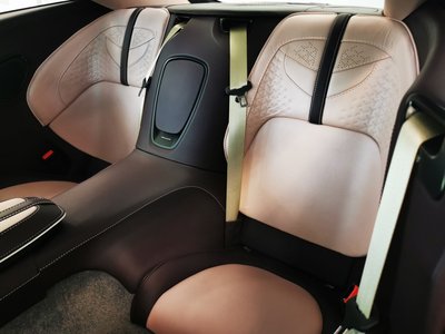 2022 Aston Martin DBS SUPERLEGGERA — миниатюра 41