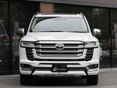 صورة 9 لـ 2026 Toyota LAND CRUISER 300