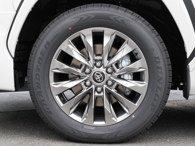 صورة 7 لـ 2026 Toyota LAND CRUISER 300