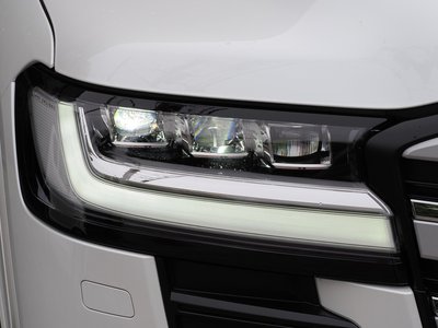 صورة 13 لـ 2026 Toyota LAND CRUISER 300
