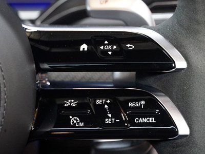 صورة 13 لـ 2023 Mercedes-BENZ GLE AMG