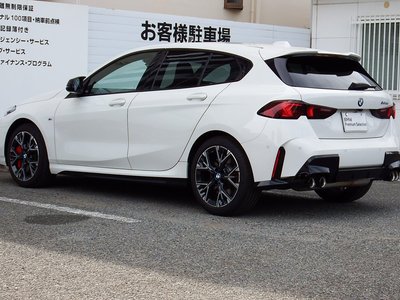 2025 BMW 1 SERIES 照片 12
