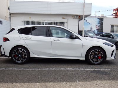 2025 BMW 1 SERIES 照片 10