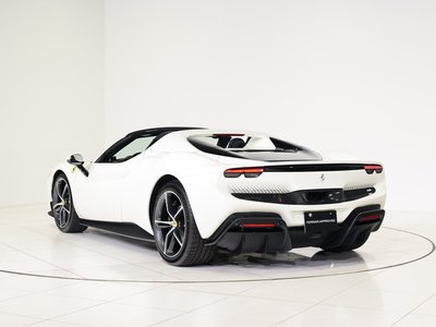 2024 Ferrari 296 GTS 照片 32