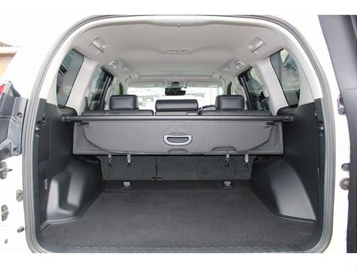 صورة 9 لـ 2023 Toyota LAND CRUISER PRADO
