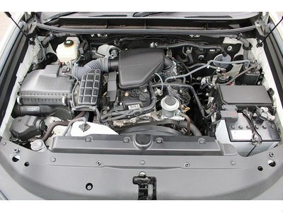 صورة 20 لـ 2023 Toyota LAND CRUISER PRADO