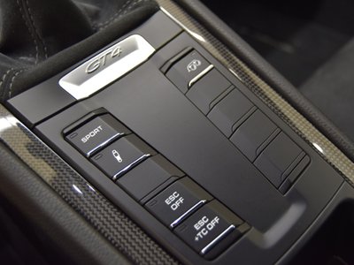 2015 Porsche CAYMAN photo 16