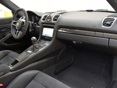2015 Porsche CAYMAN photo 10