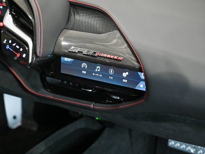 صورة 12 لـ 2021 Ferrari SF90 STRADALE