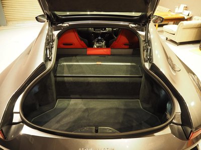 صورة 24 لـ 2019 Aston Martin VANTAGE