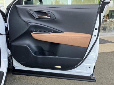 2025 Toyota CROWN SPORT thumbnail 22