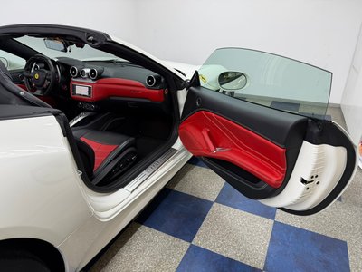 2014 Ferrari CALIFORNIA T 照片 18