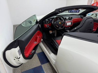 2014 Ferrari CALIFORNIA T 照片 12