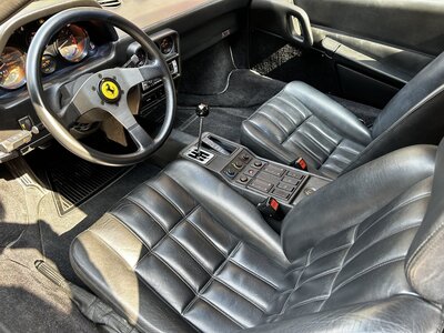1988 Ferrari 328 GTS 照片 6