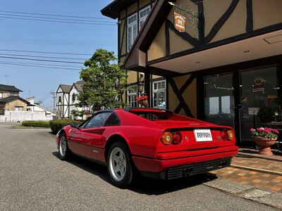 1988 Ferrari 328 GTS 照片 5