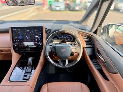 2025 Toyota VELLFIRE — фото 5