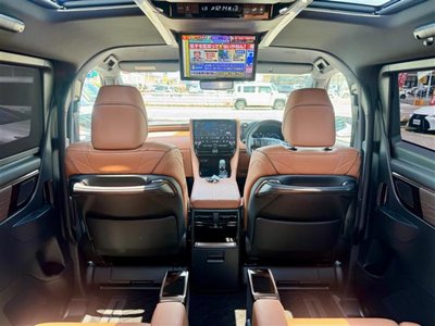 2025 Toyota VELLFIRE — фото 17