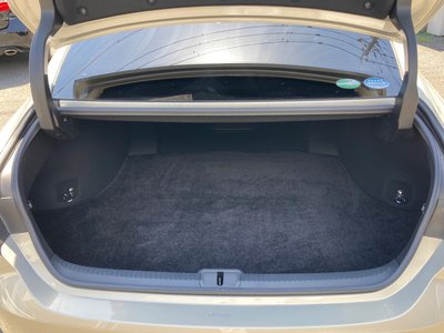 2019 Lexus ES thumbnail 51