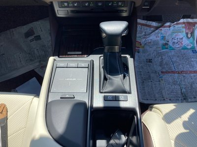 2019 Lexus ES thumbnail 29