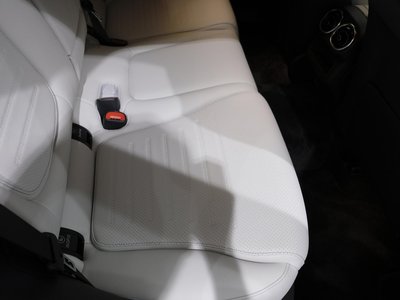 2026 Mercedes-BENZ GLC thumbnail 35