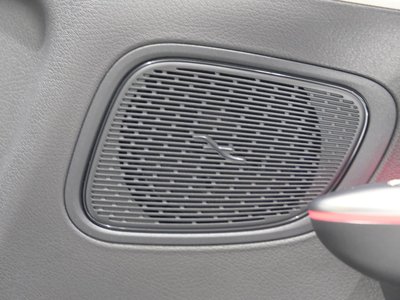 2026 Mercedes-BENZ GLC thumbnail 25