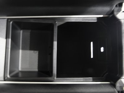 2026 Mercedes-BENZ GLC thumbnail 17