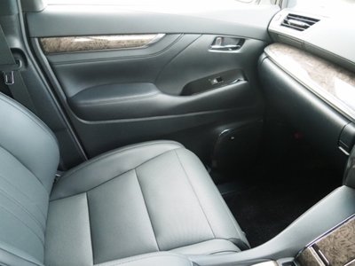 صورة 63 لـ 2020 Toyota ALPHARD