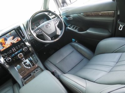 صورة 62 لـ 2020 Toyota ALPHARD