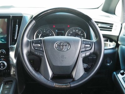 صورة 35 لـ 2020 Toyota ALPHARD