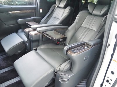 صورة 26 لـ 2020 Toyota ALPHARD