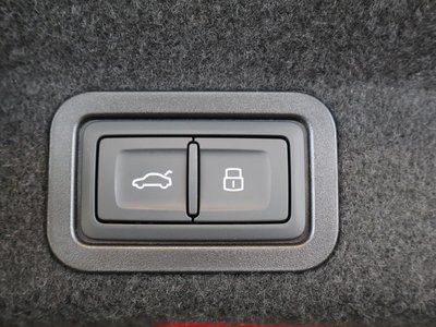 2025 AUDI A6 缩略图 36