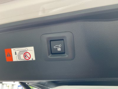 صورة 24 لـ 2024 Toyota ALPHARD