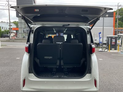صورة 15 لـ 2024 Toyota ALPHARD