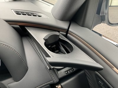 صورة 50 لـ 2024 Toyota ALPHARD