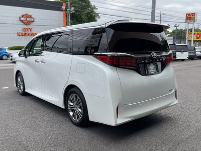 صورة 12 لـ 2024 Toyota ALPHARD