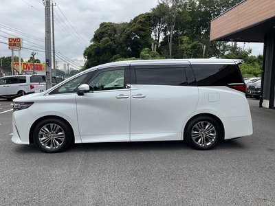 صورة 13 لـ 2024 Toyota ALPHARD