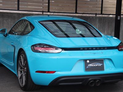 2017 Porsche 718 thumbnail 32